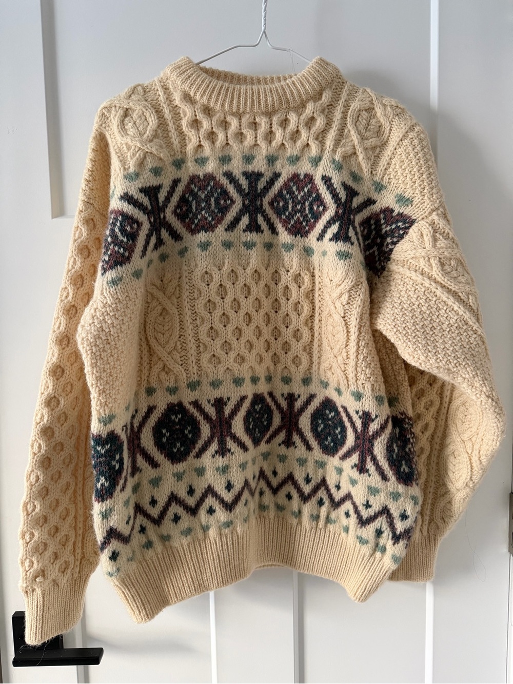 Vintage Irish 100% Wool Chunky Cable Knit Sweater (Cream | Small)